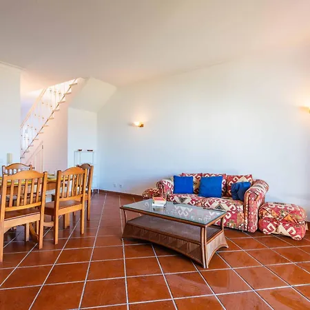 Townhouse Jardim Da Oura