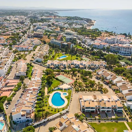 Townhouse Jardim Da Oura