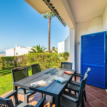 Townhouse Jardim Da Oura 펜션